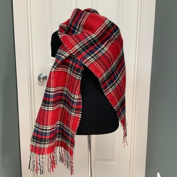 Reversible Plaid Scarf - Picture 3 of 4